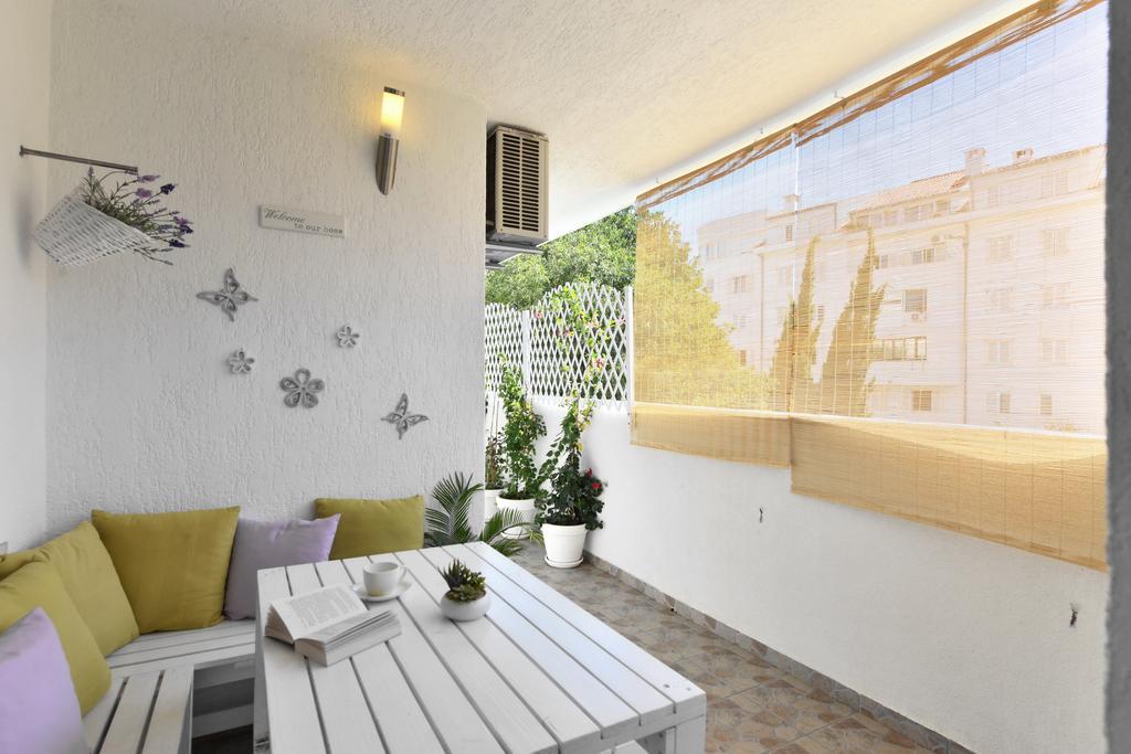 Cozy Beach Apartment Split Bagian luar foto