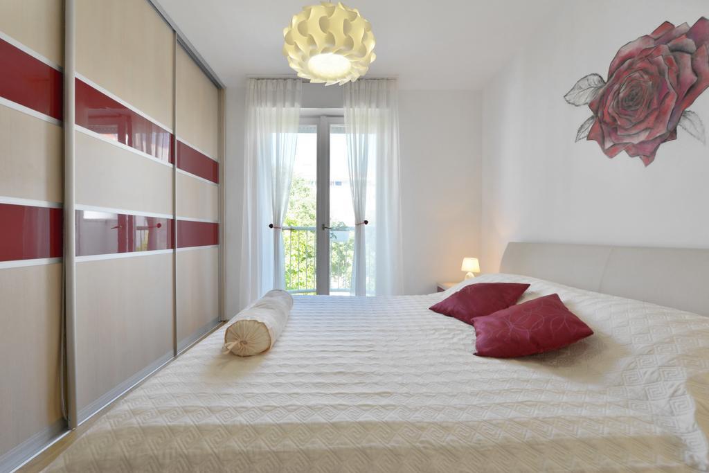 Cozy Beach Apartment Split Bagian luar foto