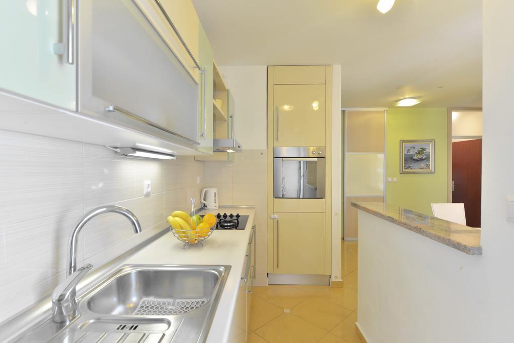 Cozy Beach Apartment Split Bagian luar foto
