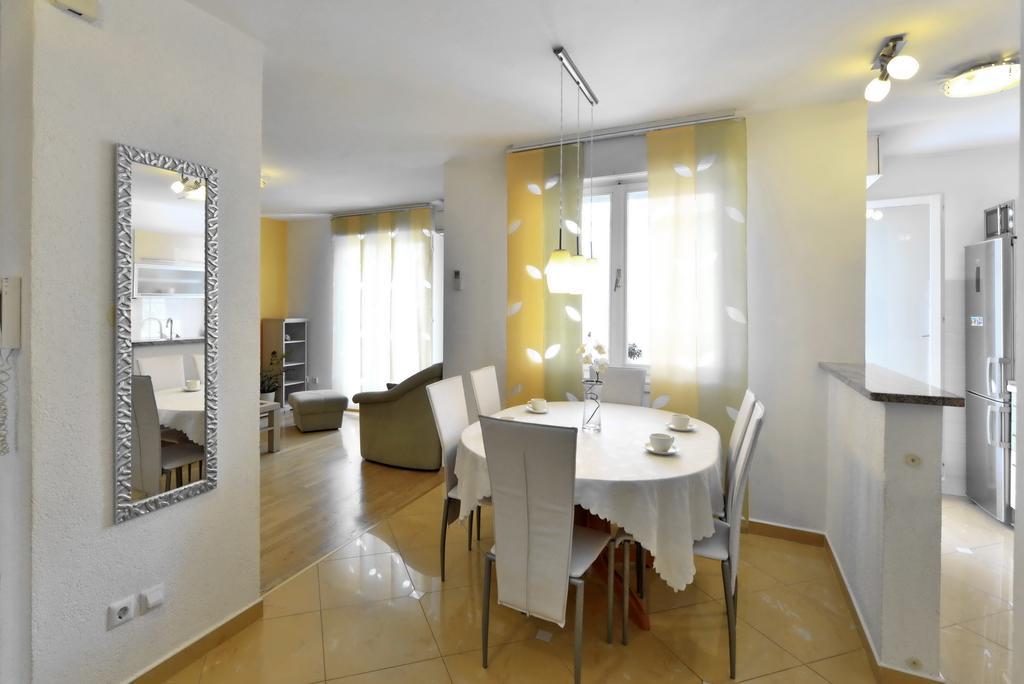 Cozy Beach Apartment Split Bagian luar foto