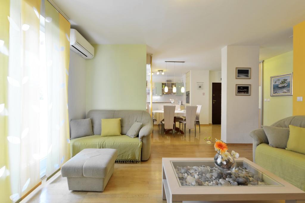 Cozy Beach Apartment Split Bagian luar foto